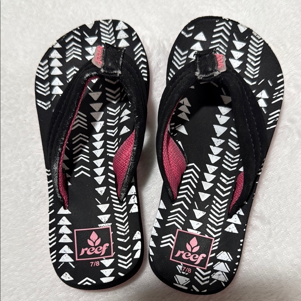 Reef Kids Flip Flops with Pink Highlights
